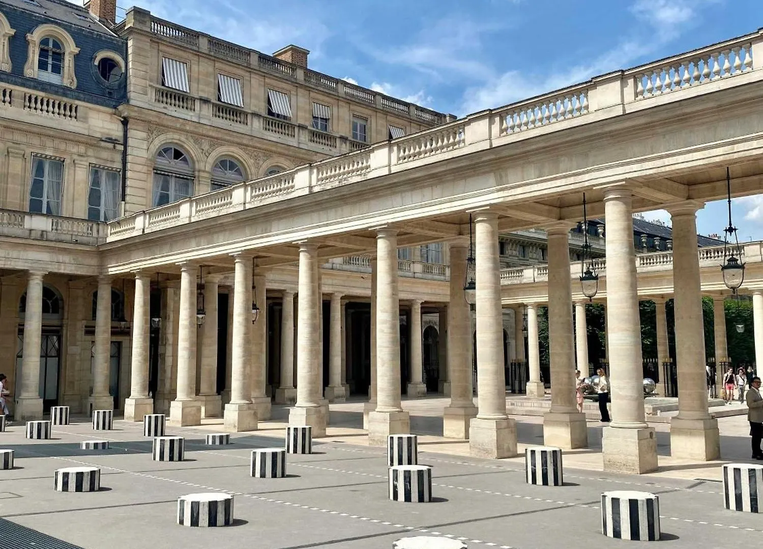 Bright & Cosy Palais Royal Paris