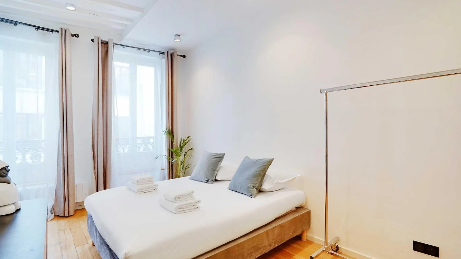 Bright & Cosy Palais Royal